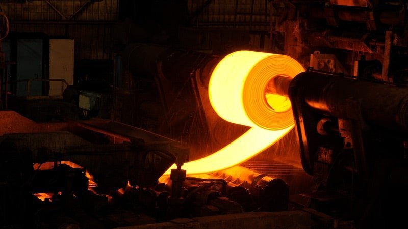 ۷ کاربرد روانکار صنعتی در کارخانه ذوب آهن